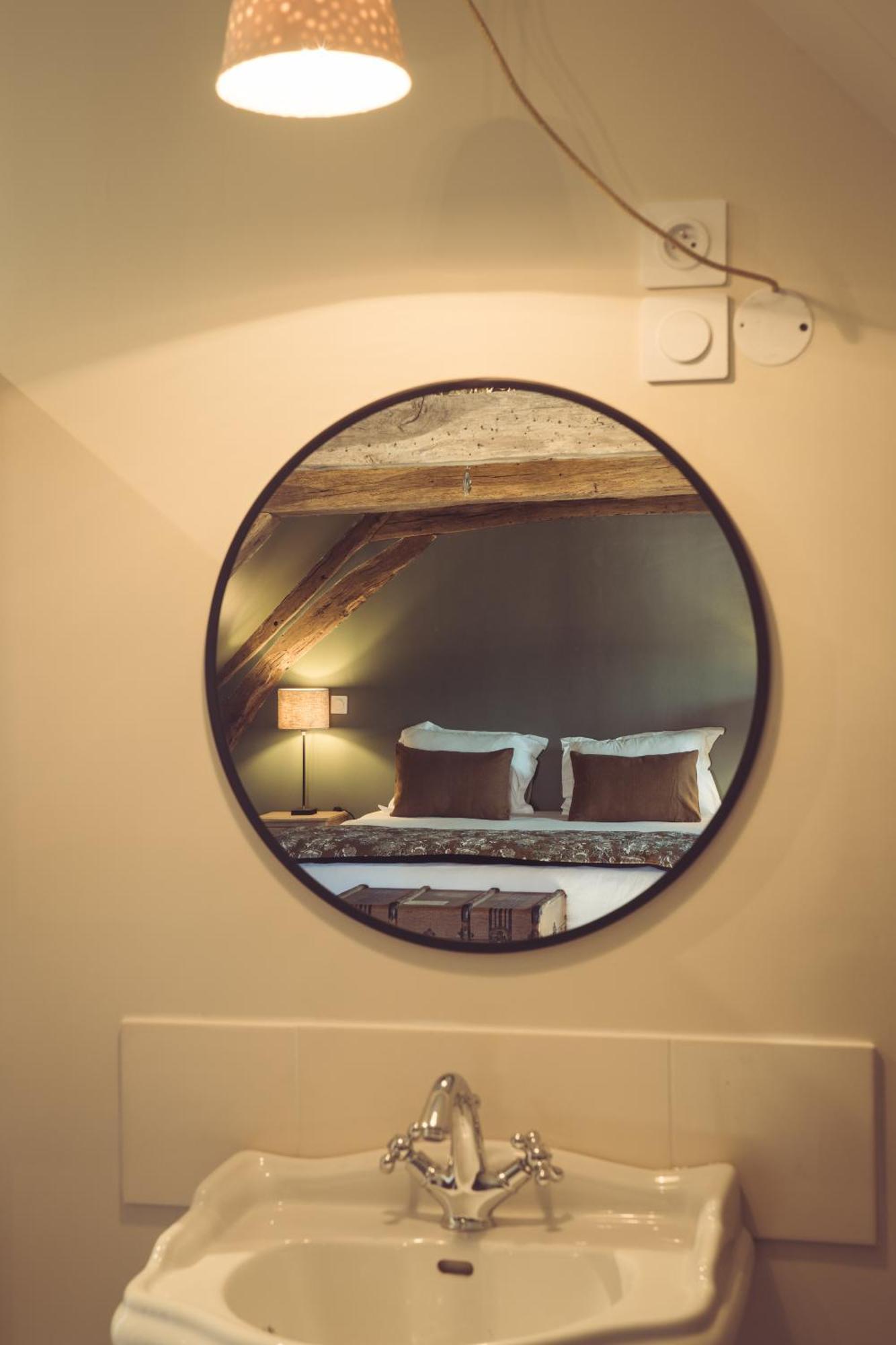 Maison Paul & Gabrielle Шабли Экстерьер фото